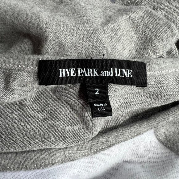 Hye Park And Lune Sweater Tunic Size Medium Gray White Short-Sleeve NWT - Picture 3 of 5